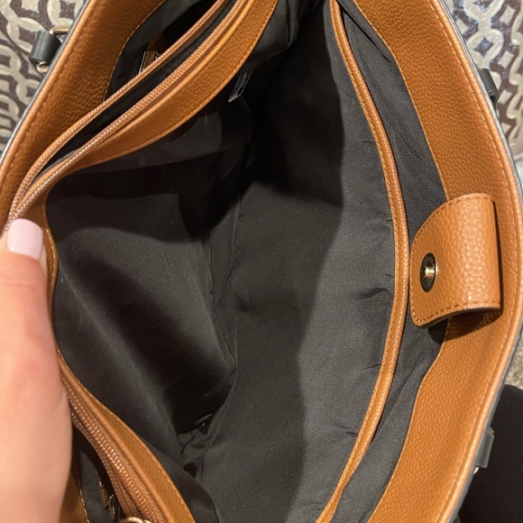 Nine West Bag - Picture 4 of 6